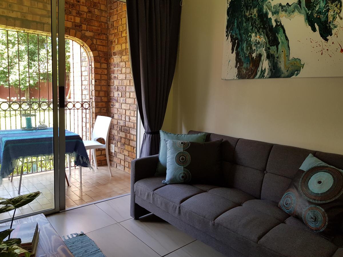 Kington Guest Suite Pretoria-Noord エクステリア 写真